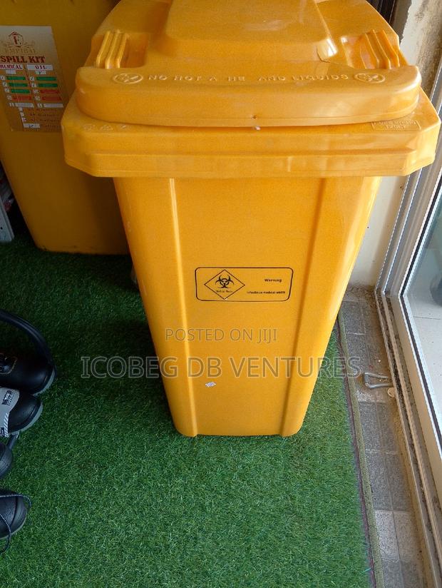 Empiral Wheeled Bin Chemical Spill Kit, 240 Litres/Spill Kit · Photo 1