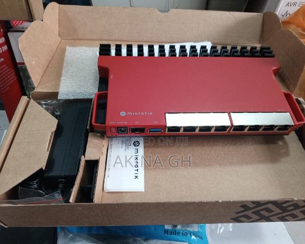 Mikrotik L009 8 Port Poe Router Board L009uigs-Rm · Photo 4
