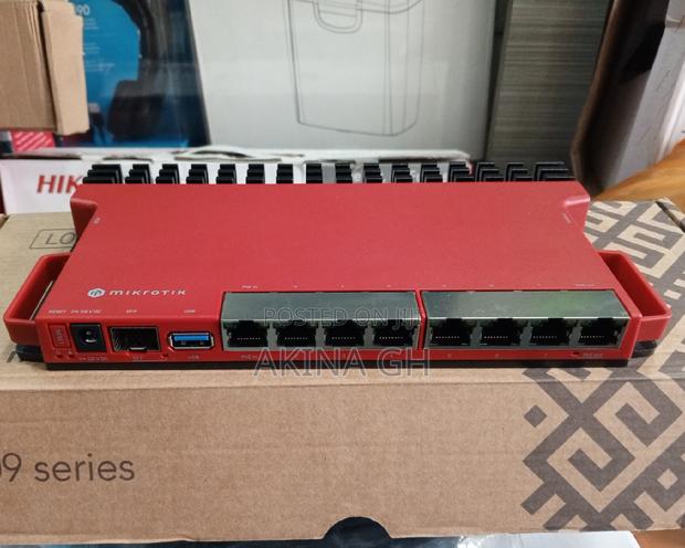 Mikrotik L009 8 Port Poe Router Board L009uigs-Rm · Photo 3