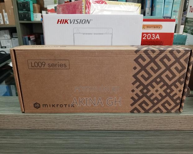 Mikrotik L009 8 Port Poe Router Board L009uigs-Rm · Photo 2