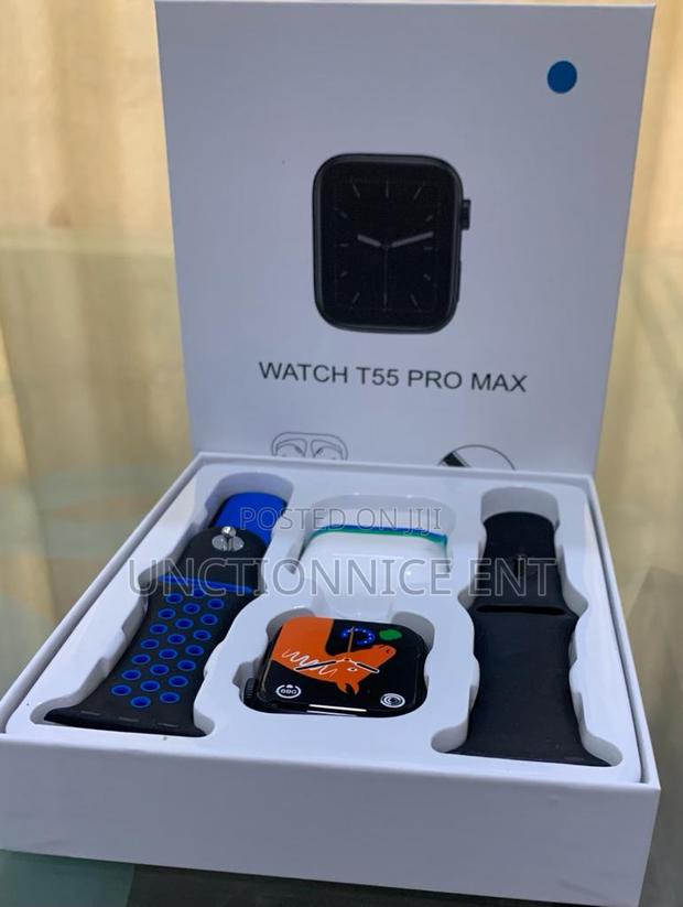 I8 Ultra Series 8 Durable Smart Watch 2 Strap With Earpod · Photo 2