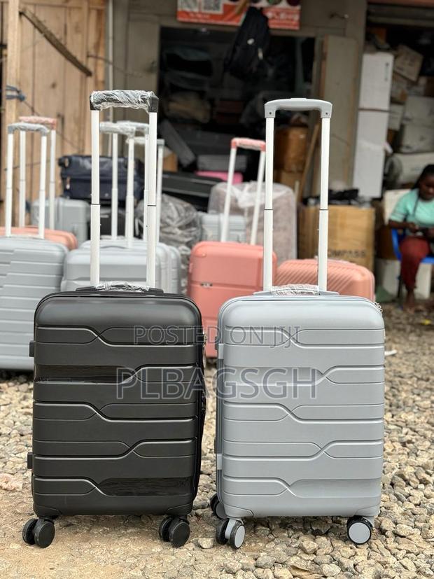 Hand Luggage Trolling Traveling Bags Small Size at Plbagsgh · Photo 1