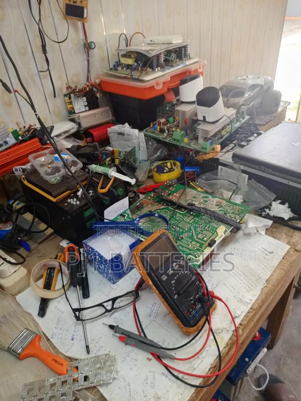 Battery Pack Building Spot Welding · Photo 2