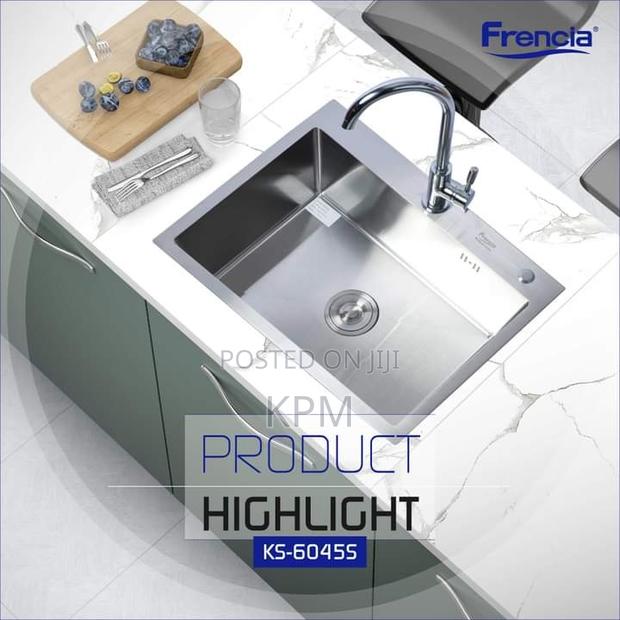 Armless Cabinet Kitchen Sink · Photo 1