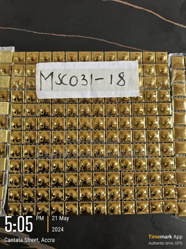 Glossy Mosaic Tiles · Photo 2
