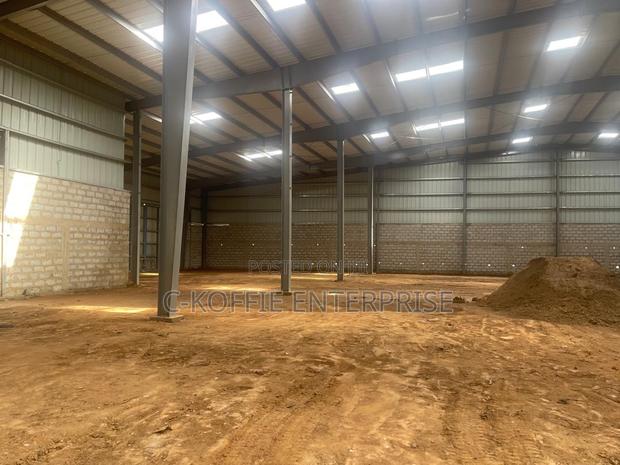 2700 SQM Warehouse at Tema for Rent · Photo 2