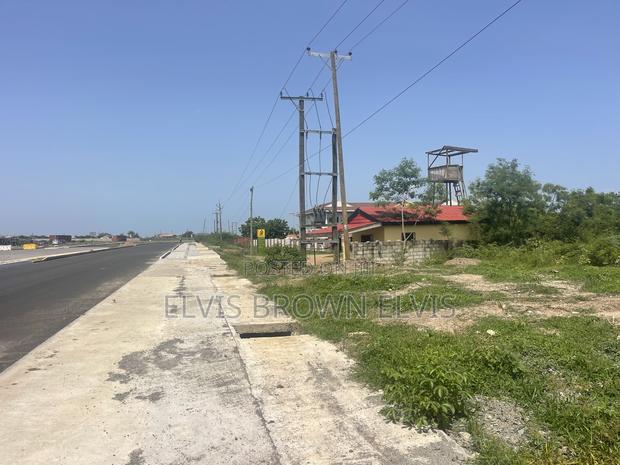 Do You Need a Roadside Land to Buy West Trasacco Zoomlion · Photo 1