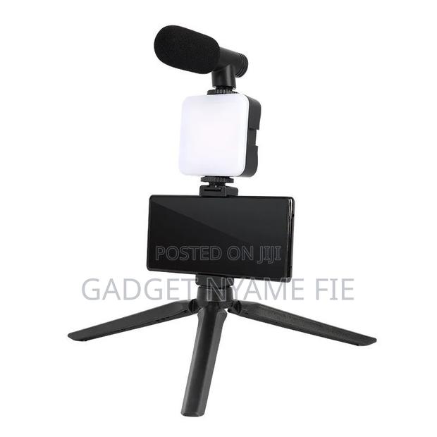 5 in 1 Vlogging Kit · Photo 1
