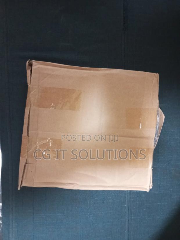 Round Base Straight Microphone Stand · Photo 3