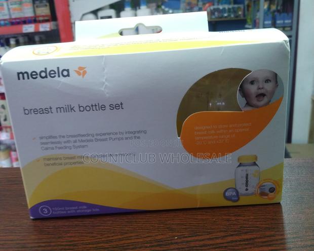 Medela Breast Milk Bottle Set · Photo 1