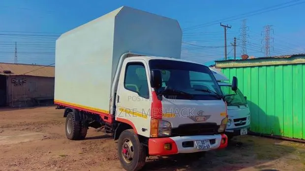 Hyundai Mighty 2 Truck · Photo 1