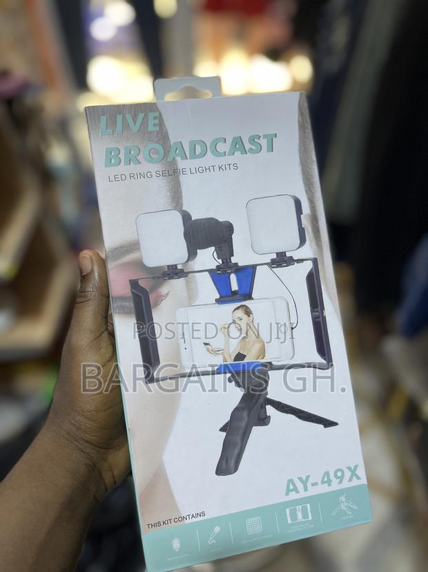 Live Broadcast Video Making Kit With Double LED Lights · Photo 3