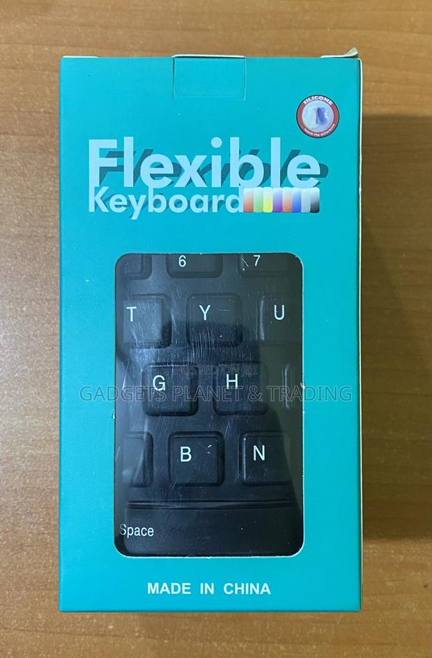 Waterproof Silicone Foldable USB Keyboard Full Size - Black · Photo 3
