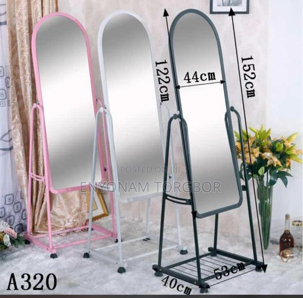 Dressing Mirror · Photo 1