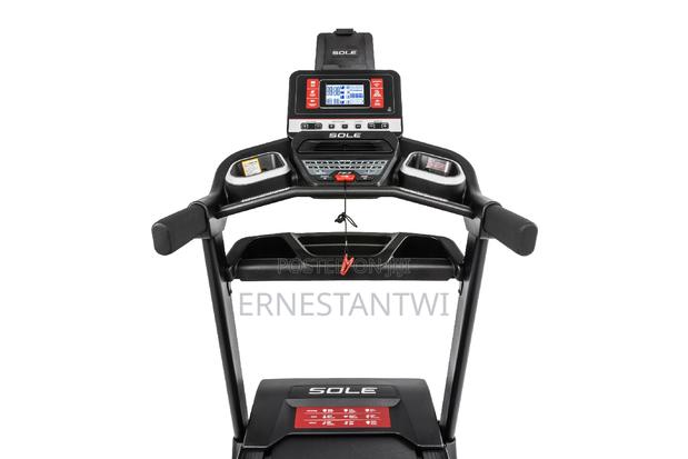 Sole Fitness F63 Folding Treadmill From Uk. · Photo 8