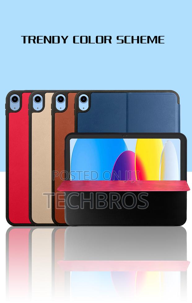 iPad A16/10th Gen Original Leather Case · Photo 2