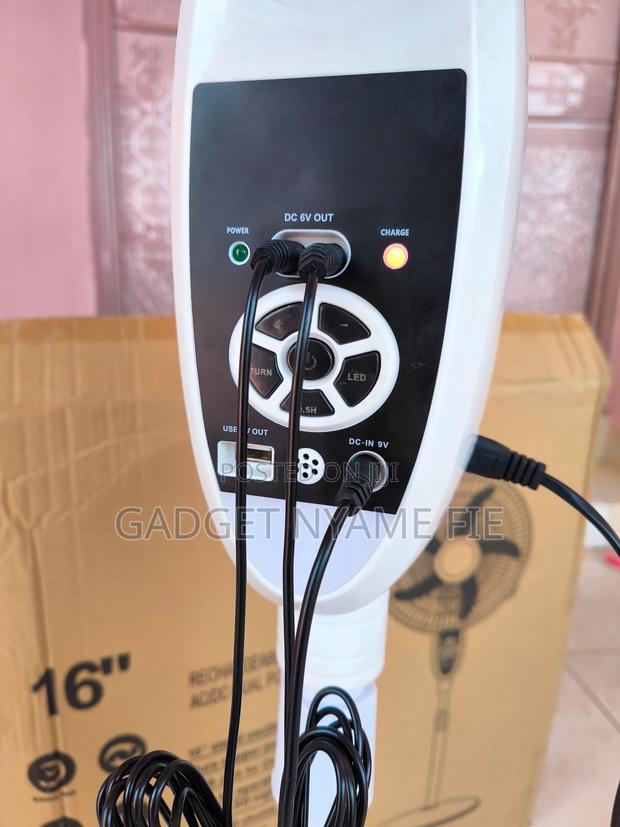 Solar Fan With Remote Control - 16 Inches · Photo 2