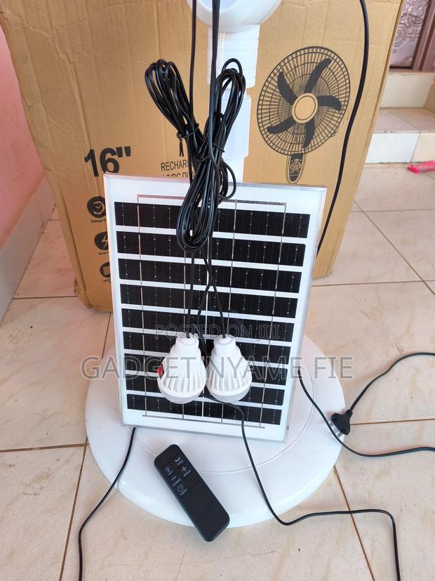Solar Fan With Remote Control - 16 Inches · Photo 3