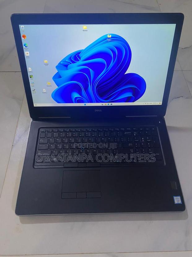 Laptop Dell Precision 7710 16GB Intel Xeon HDD+SSD 256GB · Photo 6