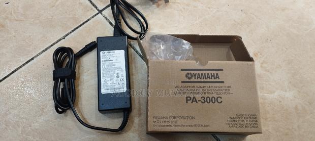 Yamaha PA-300C Keyboard Adapter · Photo 1