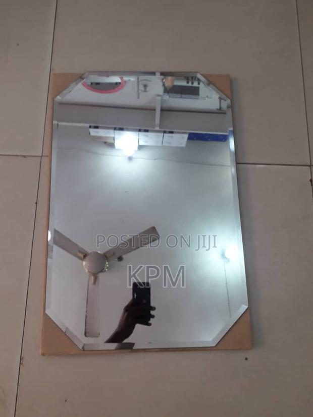 Plain Mirror Crystal Clear · Photo 4
