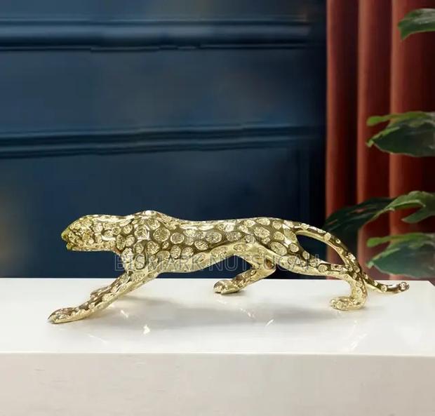 Leopard Statue for Sale · Photo 6