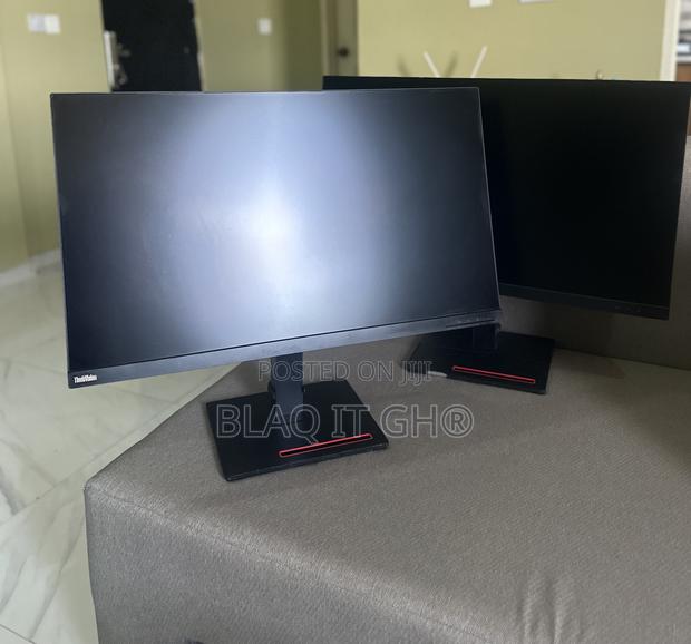 32 Inches Lenovo QHD IPS With Type C · Photo 3