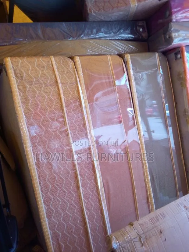 Inbuilt Size Bed · Photo 1