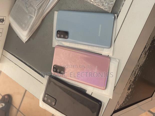 Samsung S20 Back Glass Replacement · Photo 1