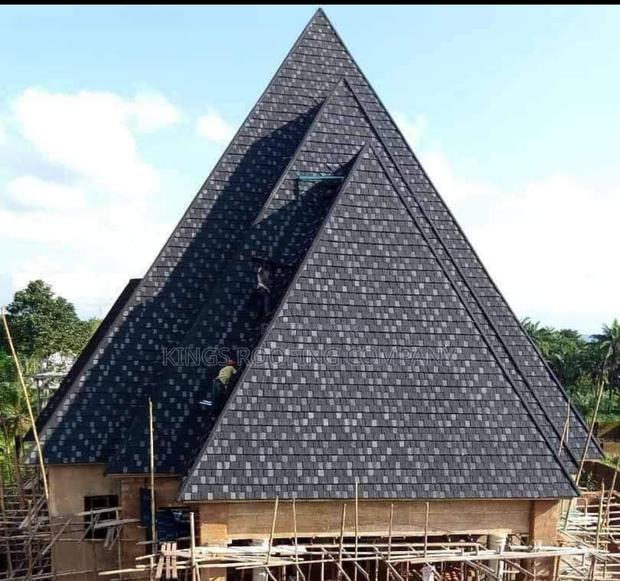 Roofing Sheet Made With Alu-zinc Coated With Stone. · Photo 1