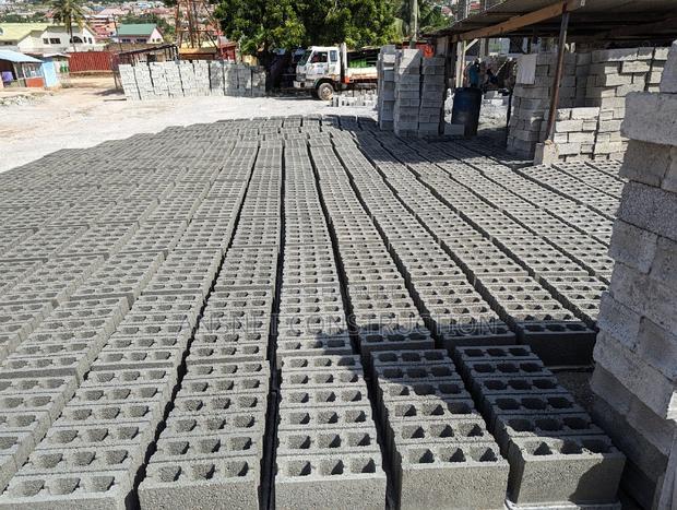 Hollow and Solid Blocks · Photo 1