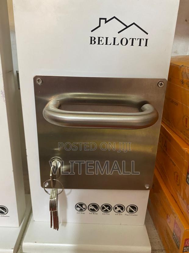 Bellotti Stainless Steel Door Handle With Plate · Photo 1