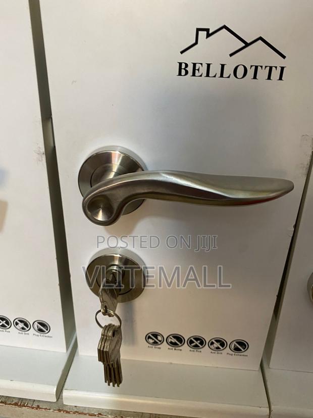 Bellotti Door Handle · Photo 1