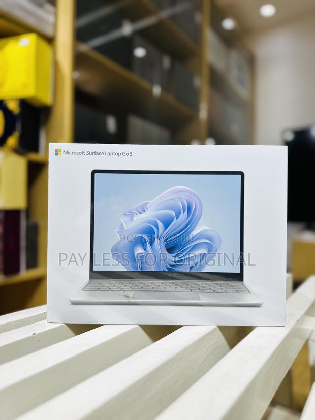 New Laptop Microsoft Surface Go 3 8GB Intel Core I5 SSD 256GB · Photo 1