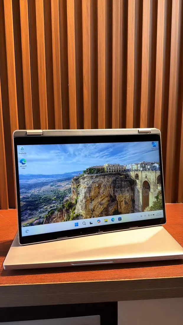 Laptop Dell Latitude 5330 32GB Intel Core i7 SSD 512GB · Photo 1