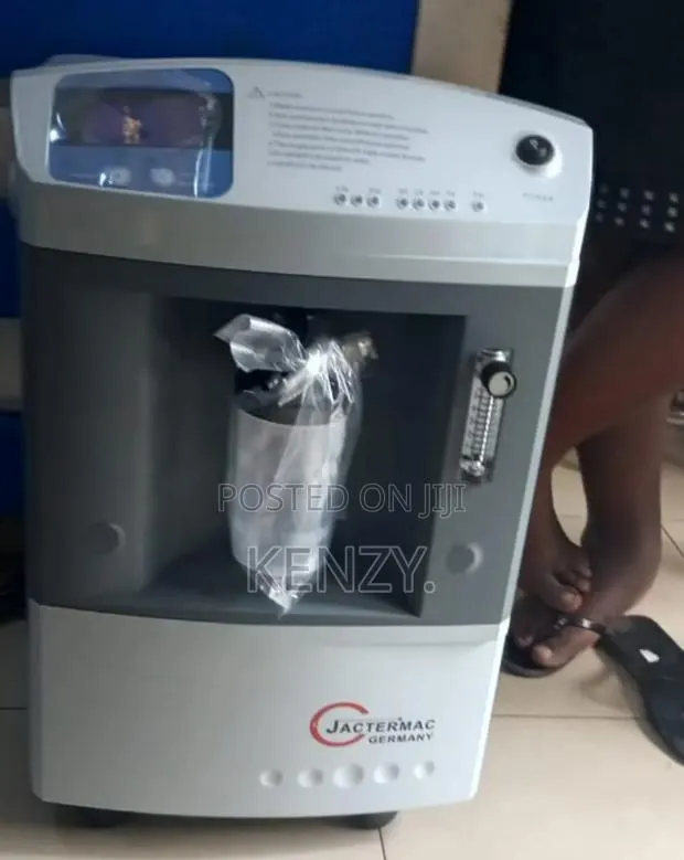 Oxygen Concentrator (5 Liter) · Photo 1