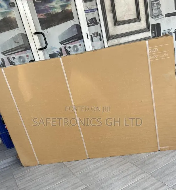 Purchase New Samsung Electric 75 Inch Smart U8072 Uhd Led Tv · Photo 1