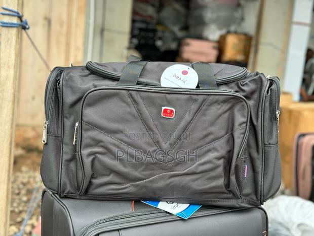 Omaya Duffel Traveling Bag Medium Size at Plbagsgh · Photo 2