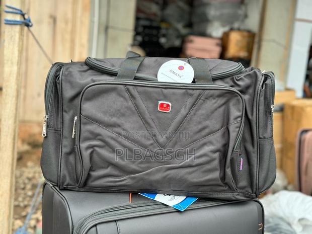 Omaya Duffel Traveling Bag Medium Size at Plbagsgh · Photo 3