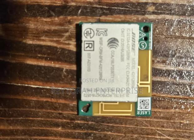 Bose Acoustimass 300 Bass Module 700 Wireless Board · Photo 1