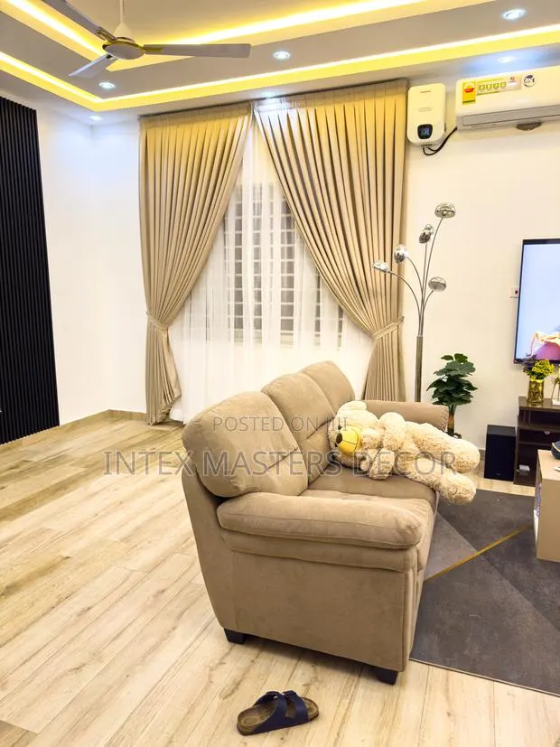 Modern Curtains · Photo 1