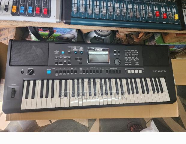 Yamaha PSR E473 Keyboard · Photo 2