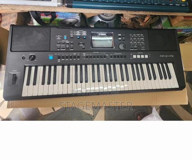Yamaha PSR E473 Keyboard · Photo 3