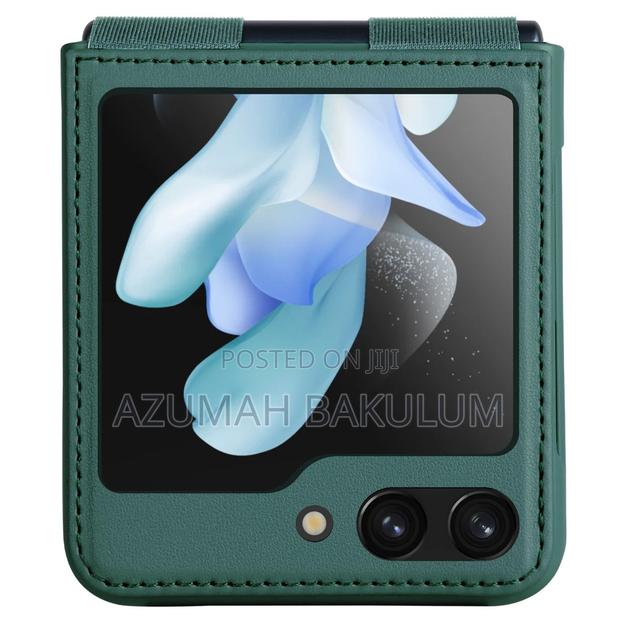Samsung Galaxy Z Flip 5 Nillkin Qin Leather Case · Photo 4