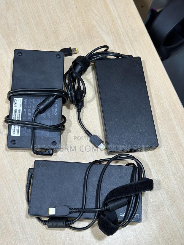 230W Lenovo USB Gaming Charger · Photo 5