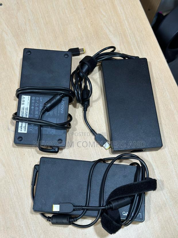 230W Lenovo USB Gaming Charger · Photo 2