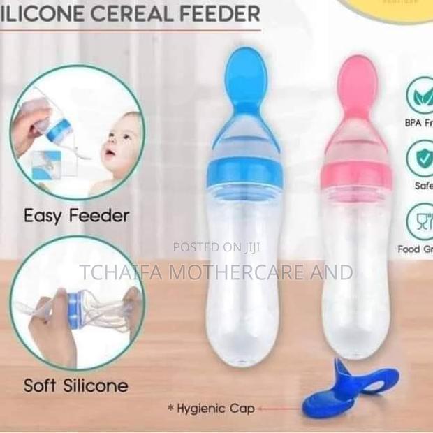Silicone Cereal Feeder · Photo 1