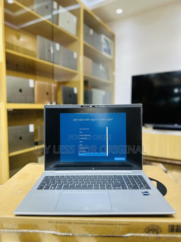 New Laptop HP EliteBook 845 G8 32GB Intel Core i7 SSD 256GB · Photo 5