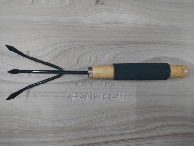 Garden Rake · Photo 1
