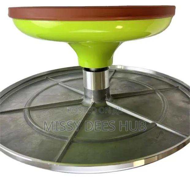 Metallic Turntable · Photo 5